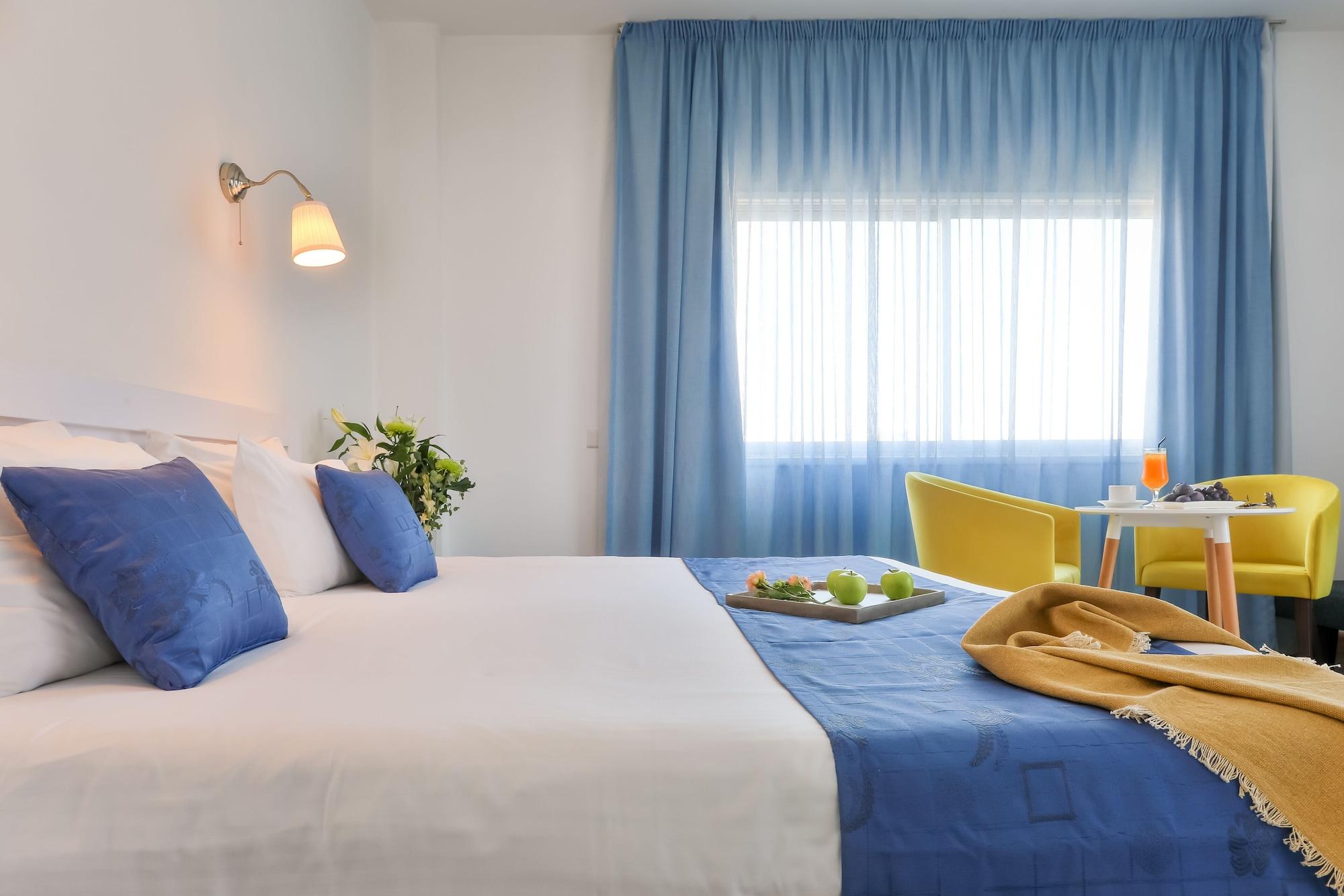 Mikes Kanarium City Hotel Larnaca Dış mekan fotoğraf