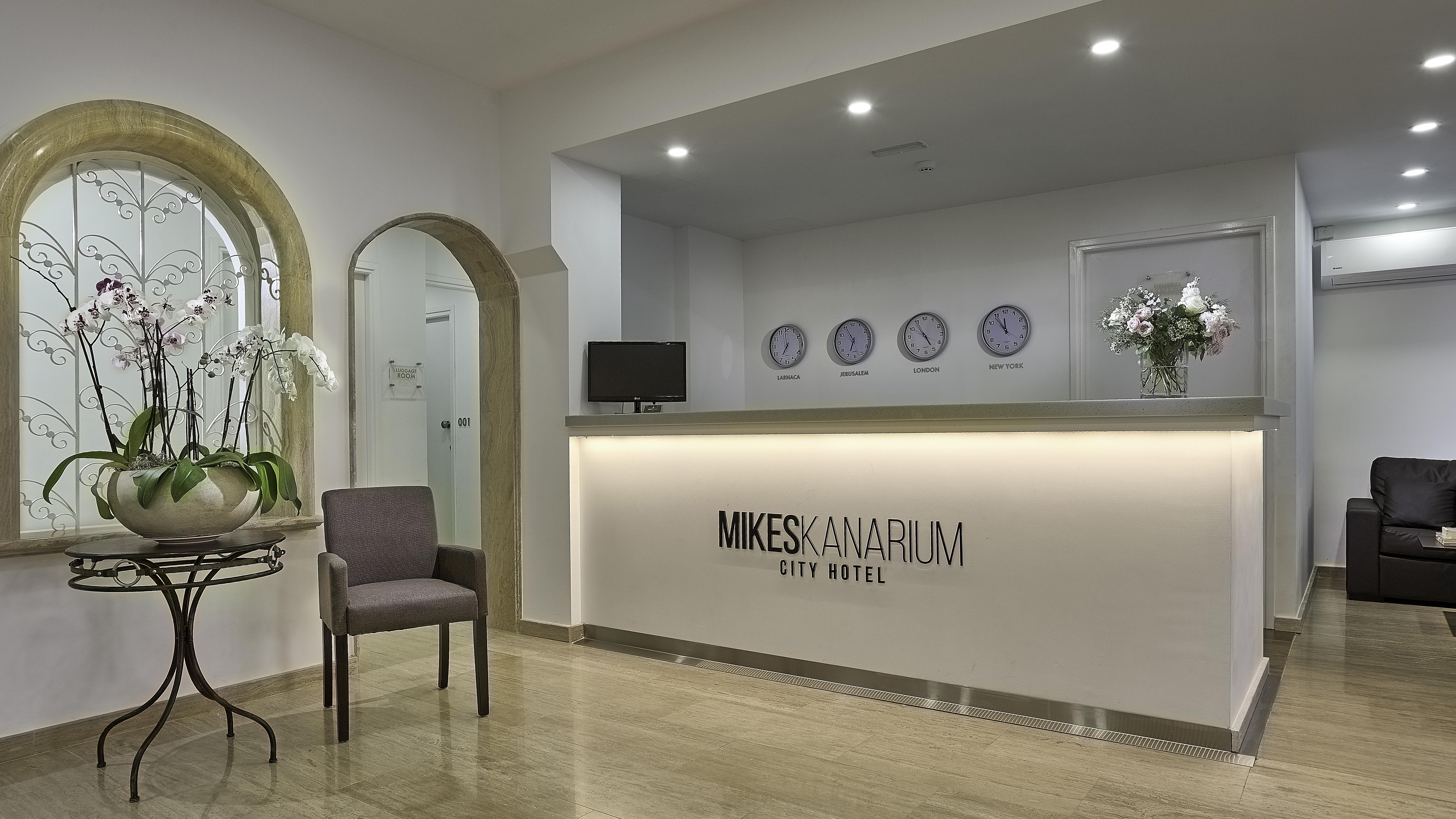 Mikes Kanarium City Hotel Larnaca Dış mekan fotoğraf