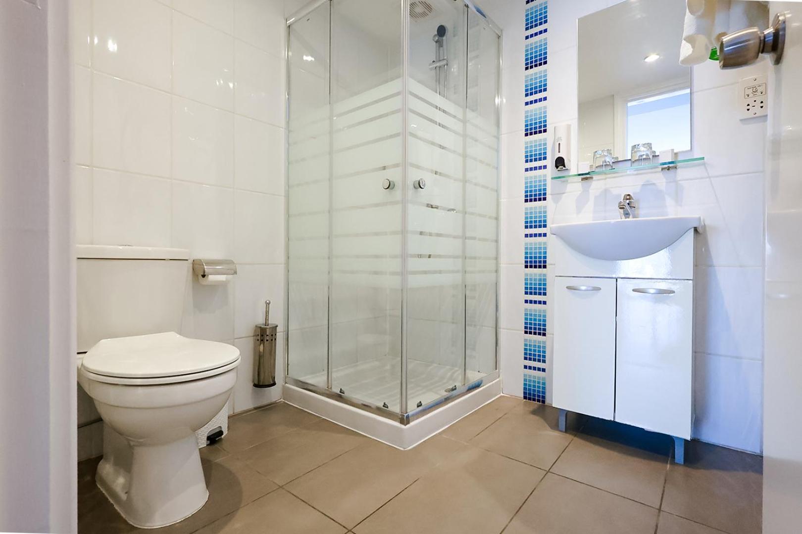 Mikes Kanarium City Hotel Larnaca Dış mekan fotoğraf