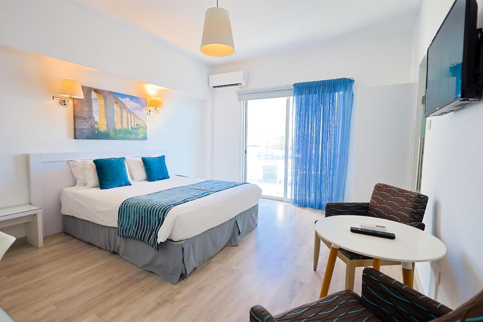 Mikes Kanarium City Hotel Larnaca Dış mekan fotoğraf