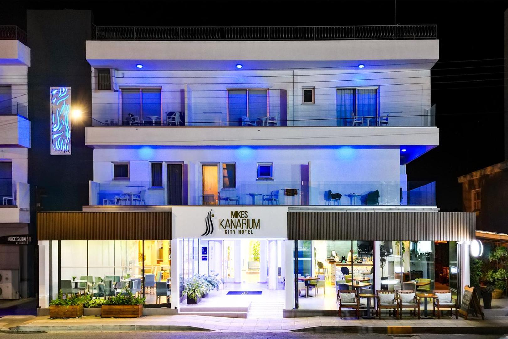 Mikes Kanarium City Hotel Larnaca Dış mekan fotoğraf