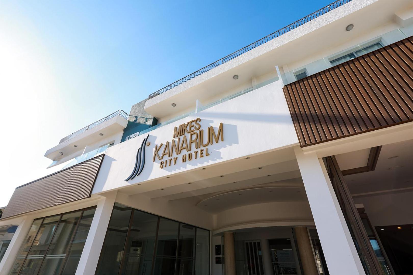 Mikes Kanarium City Hotel Larnaca Dış mekan fotoğraf