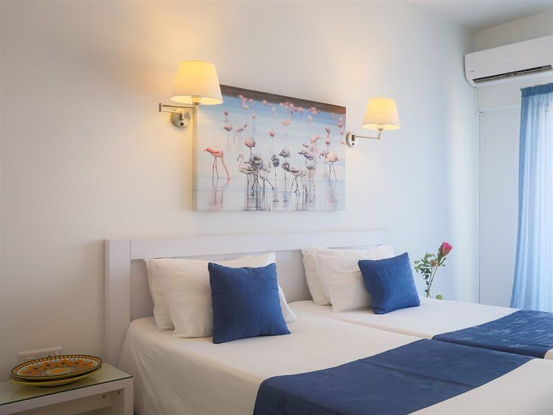 Mikes Kanarium City Hotel Larnaca Dış mekan fotoğraf